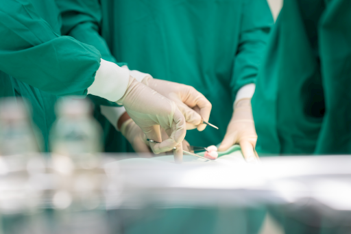 Small-Incisions-Big-Impact_512x342